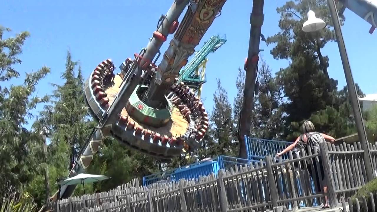 Tazmanian Devil at Six Flags Discovery Kingdom