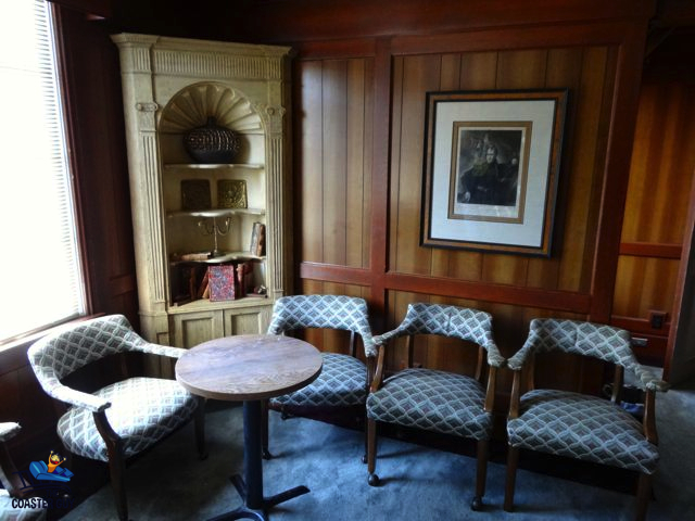 Photo courtesy of The Coaster Guy - used with permission.